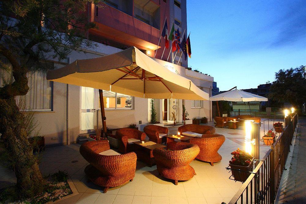 Gfh - Hotel Sole Resort & Spa มาร็อตตา ภายนอก รูปภาพ