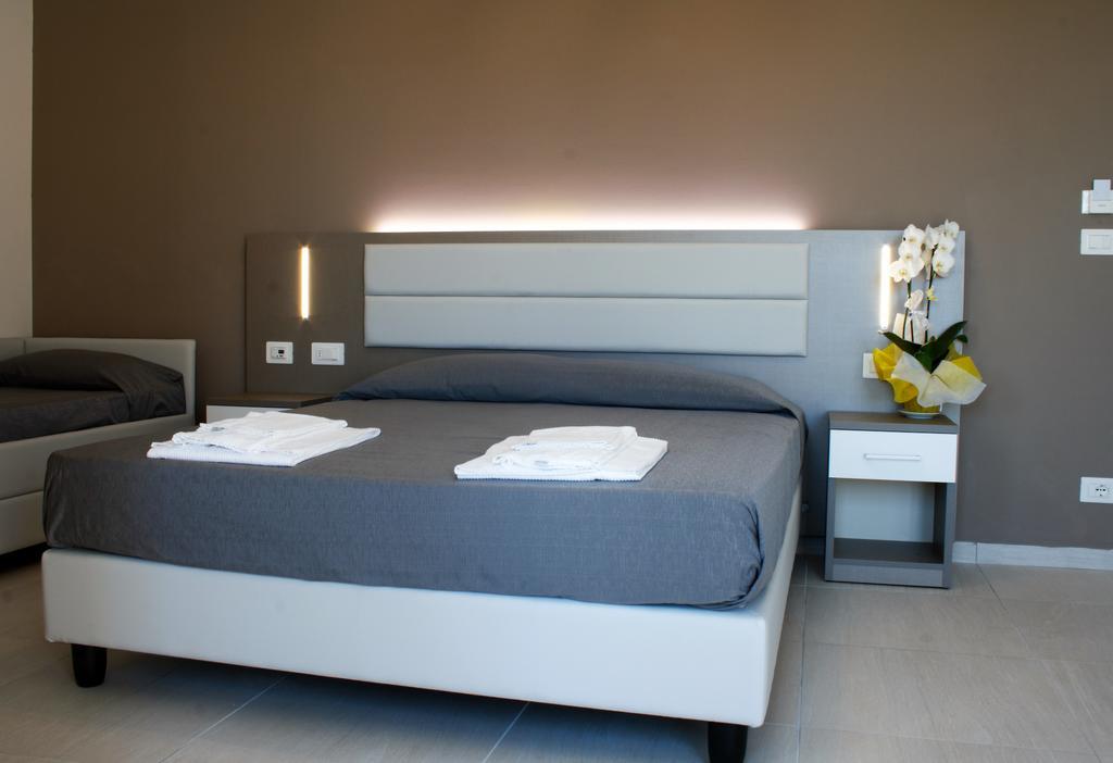 Gfh - Hotel Sole Resort & Spa มาร็อตตา ภายนอก รูปภาพ