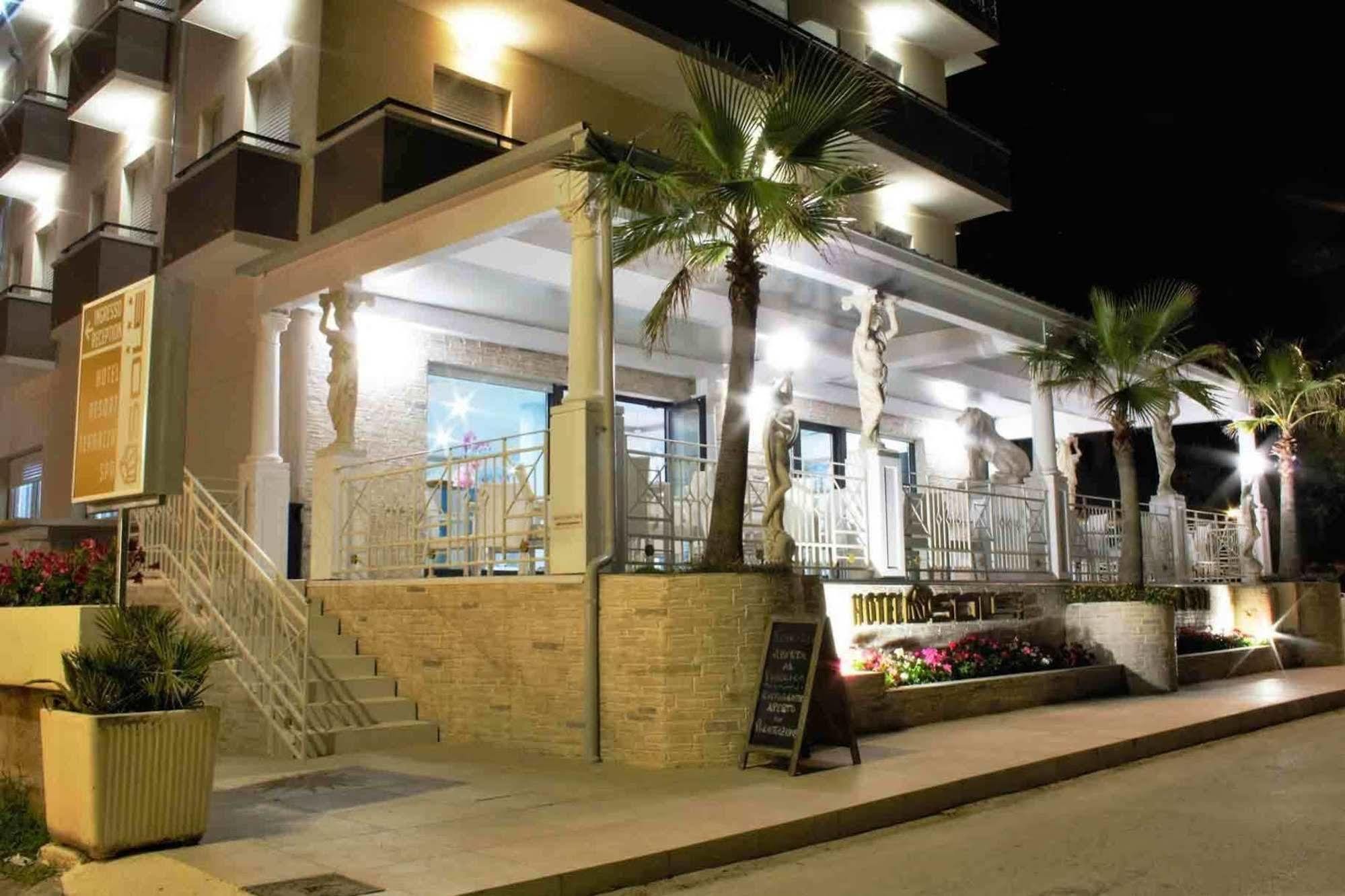 Gfh - Hotel Sole Resort & Spa มาร็อตตา ภายนอก รูปภาพ